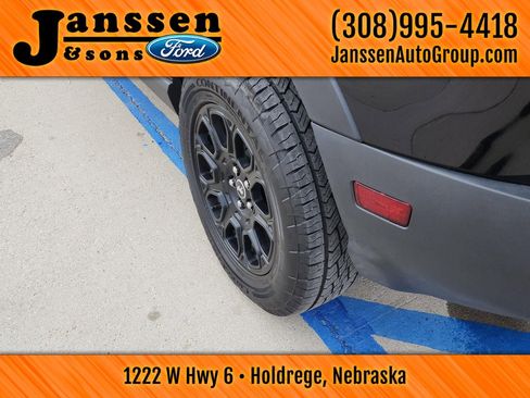 Used 2025 Ford Bronco Sport Badlands image 15