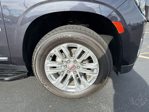 Used 2023 GMC Yukon SLT image 10