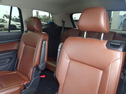 Used 2021 Volkswagen Atlas SE w/ Towing Package image 7