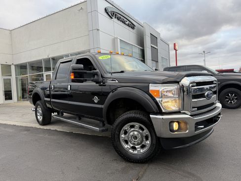 Used 2016 Ford F250 XLT w/ XLT Premium Package image 8