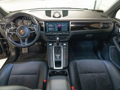 Certified 2020 Porsche Macan AWD/4WD image 24