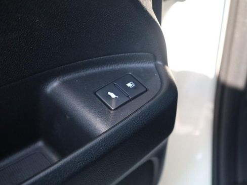 Used 2018 Honda Pilot Touring image 13