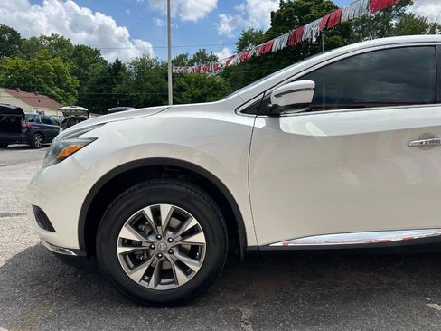Used 2018 Nissan Murano S FWD image 9