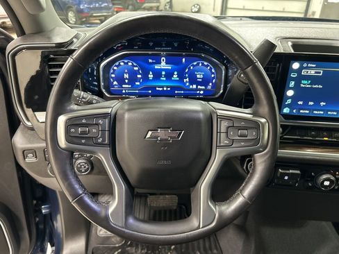 Used 2022 Chevrolet Silverado 1500 RST image 14