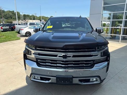Used 2019 Chevrolet Silverado 1500 LTZ w/ LTZ Plus Package AWD/4WD image 2