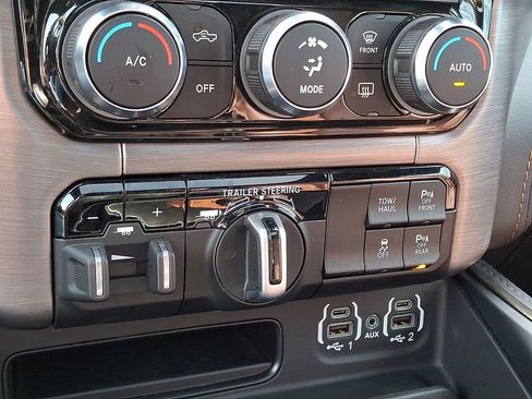 Used 2022 RAM 1500 Limited w/ Off Road Group AWD/4WD image 25
