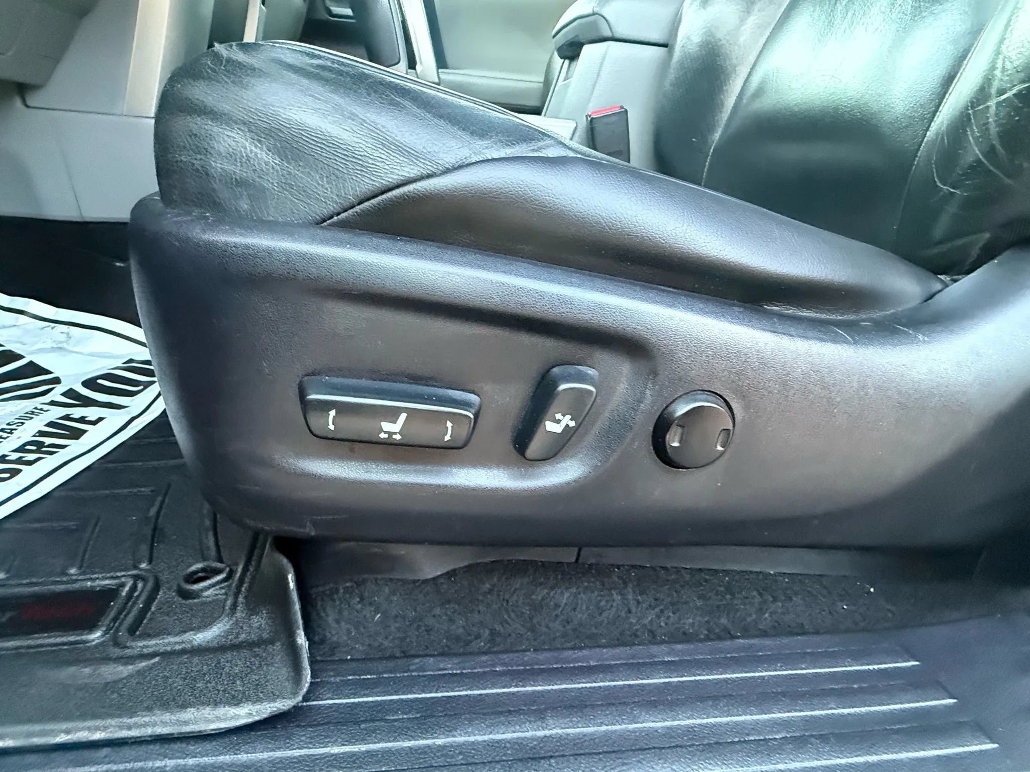 Used 2012 Toyota 4Runner SR5 w/ Premium Pkg AWD/4WD image 34