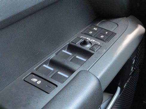 Used 2023 Land Rover Defender 110 X AWD/4WD image 23