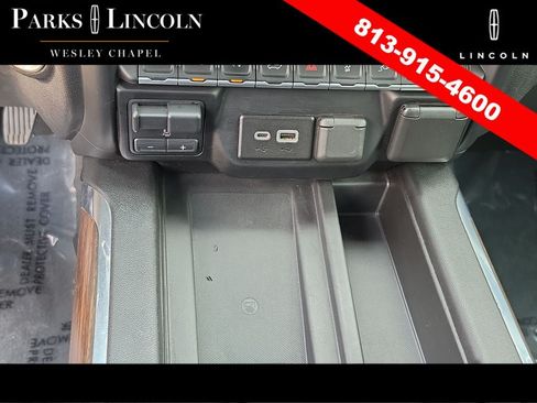 Used 2020 Chevrolet Silverado 1500 High Country w/ Technology Package AWD/4WD image 24