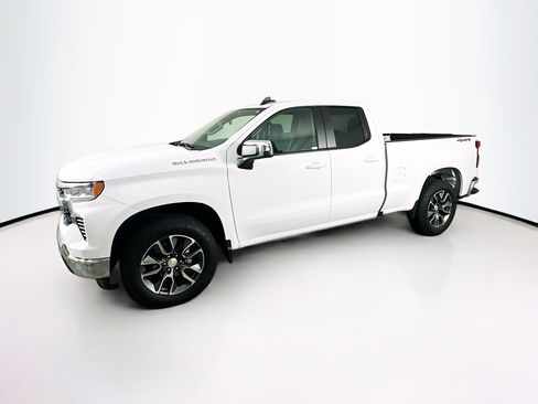 Used 2023 Chevrolet Silverado 1500 LT image 4