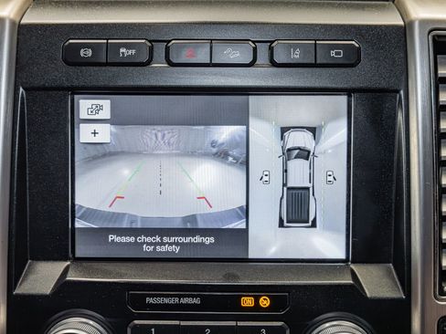 Used 2019 Ford F450 Platinum w/ Platinum Ultimate Package AWD/4WD image 17