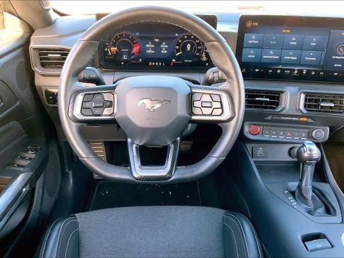 Certified 2024 Ford Mustang Convertible image 5