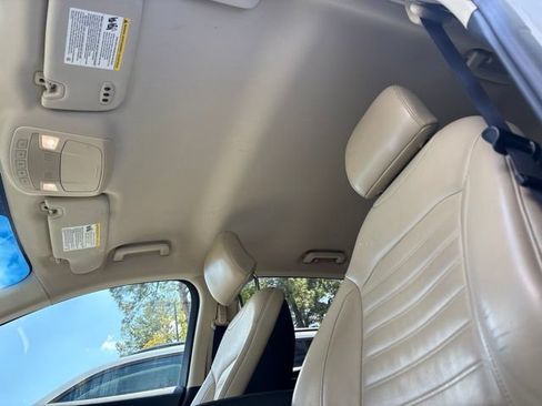 Used 2017 Ford Edge SEL w/ Equipment Group 201A AWD/4WD image 3