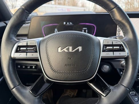 Used 2024 Kia Telluride EX X-Line image 16