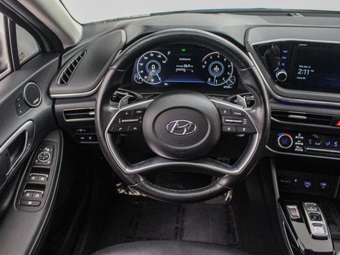 Used 2021 Hyundai Sonata Limited w/ Preferred Accessory Package FWD image 22