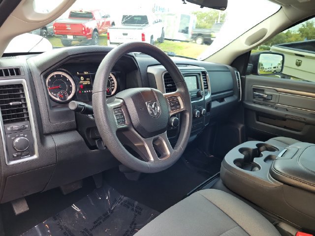 Used 2021 RAM 1500 Classic SLT RWD image 16