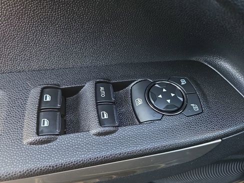 Used 2019 Ford EcoSport Titanium image 17