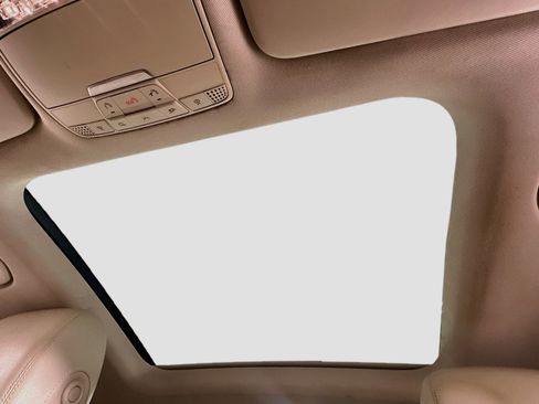 Used 2016 Mercedes-Benz GLC 300 4MATIC image 25