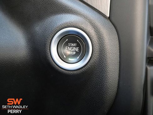 Used 2023 GMC Sierra 2500 Denali w/ Denali Ultimate Package image 22