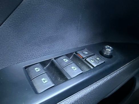 Used 2020 Toyota Camry LE w/ Fleet Convenience Package FWD image 16