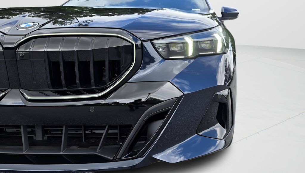 New 2027 BMW 530i w/ M Sport Package RWD image 25