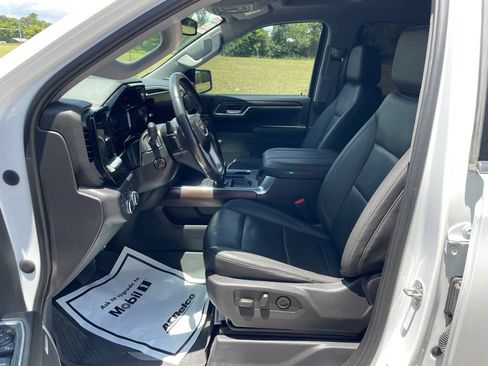 Used 2023 GMC Sierra 1500 SLT w/ SLT Convenience Package AWD/4WD image 15