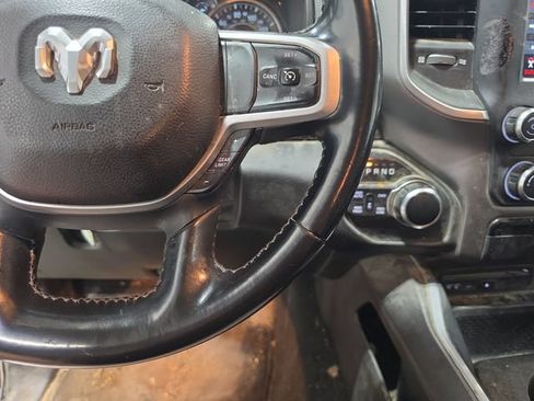 Used 2019 RAM 1500 Big Horn AWD/4WD image 11