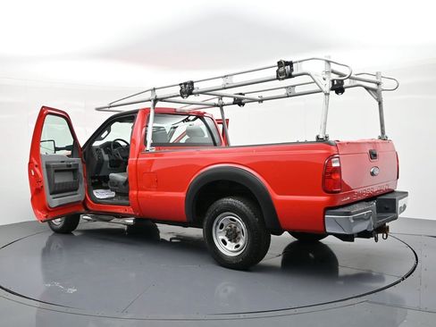 Used 2016 Ford F250 XL w/ Power Equipment Group RWD image 20