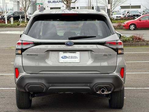 New 2025 Subaru Forester Limited image 5