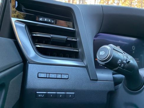 Used 2024 Lexus GX 550 image 25