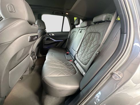Used 2025 BMW X5 sDrive40i w/ M Sport Package RWD image 26