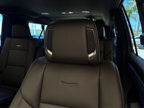 New 2026 Cadillac Escalade ESV 4WD image 30