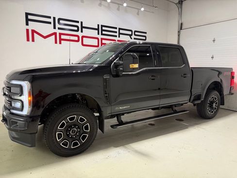Used 2026 Ford F250 Platinum AWD/4WD image 2