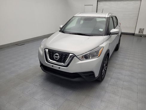 Used 2019 Nissan Kicks SV image 15