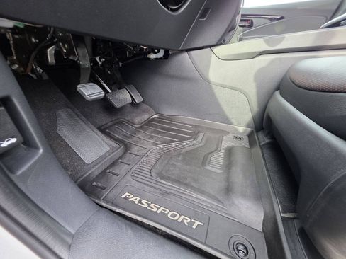 Used 2025 Honda Passport Black Edition image 13