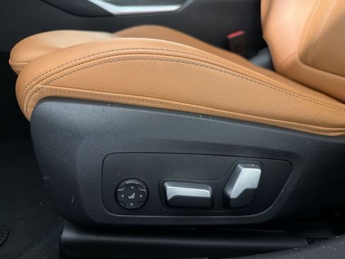 Used 2023 BMW 330i Sedan w/ Driving Assistance Package RWD image 15