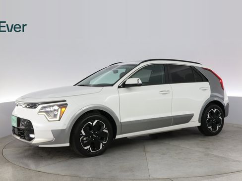 Used 2023 Kia Niro Wave image 15