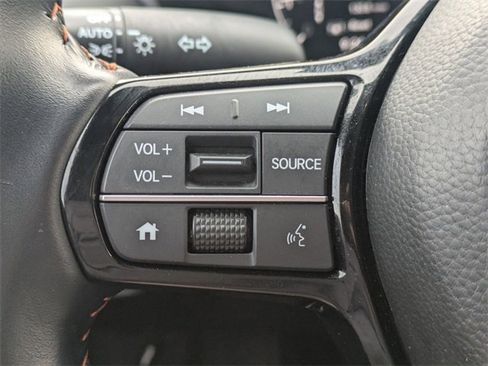 Used 2025 Honda HR-V Sport image 14
