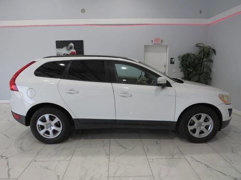 Used 2010 Volvo XC60 3.2 FWD image 2