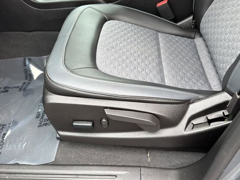 Used 2022 Chevrolet Colorado Z71 image 32