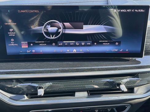 Used 2024 BMW X5 xDrive40i w/ M Sport Package AWD/4WD image 35