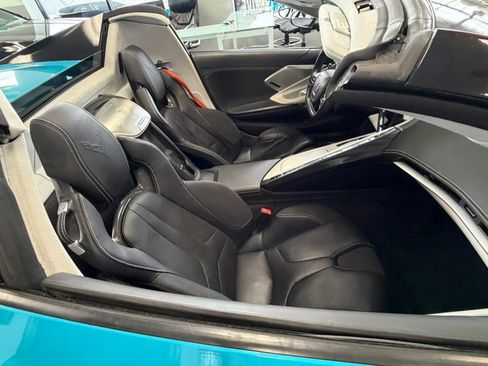 Used 2024 Chevrolet Corvette Stingray Premium Conv w/ 3LT image 28