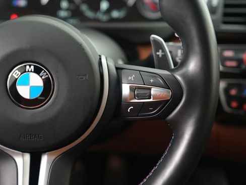 Used 2017 BMW M3 RWD image 36