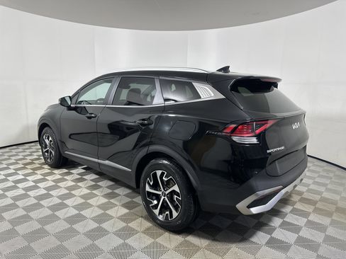 Used 2023 Kia Sportage EX image 5