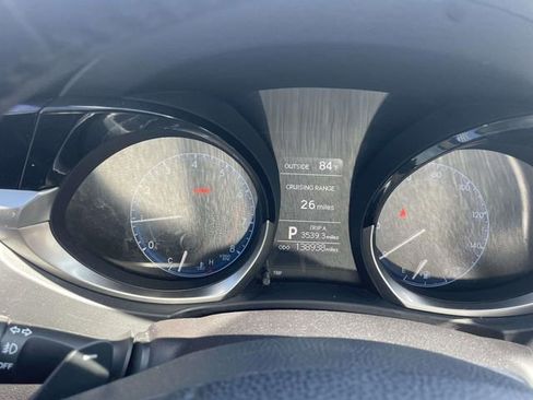 Used 2015 Toyota Corolla S image 13