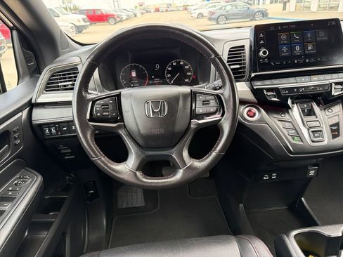 Certified 2025 Honda Odyssey Sport-L image 17