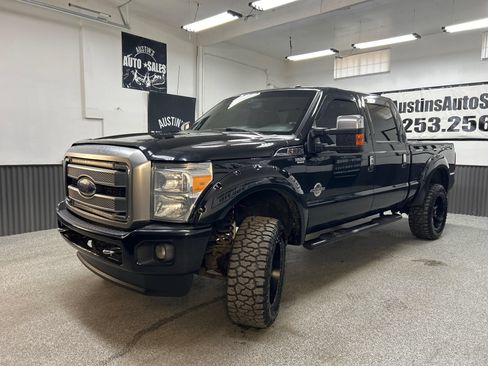 Used 2015 Ford F350 Platinum w/ Platinum Package AWD/4WD image 3
