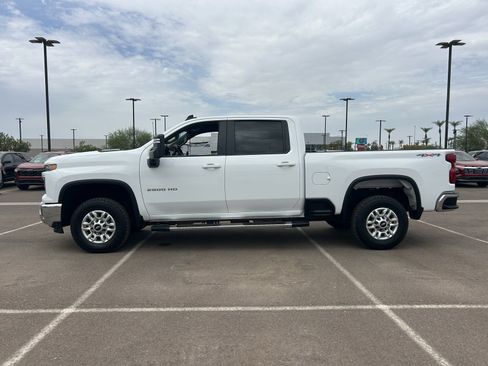 Certified 2025 Chevrolet Silverado 2500 LT w/ Convenience Package AWD/4WD image 2