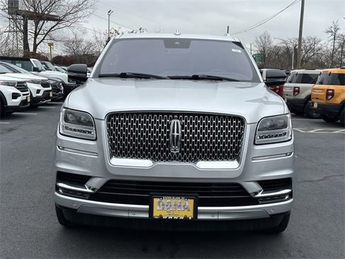 Used 2019 Lincoln Navigator L Reserve image 2