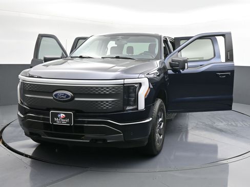 Used 2023 Ford F150 Lightning XLT w/ Equipment Group 312A High image 39